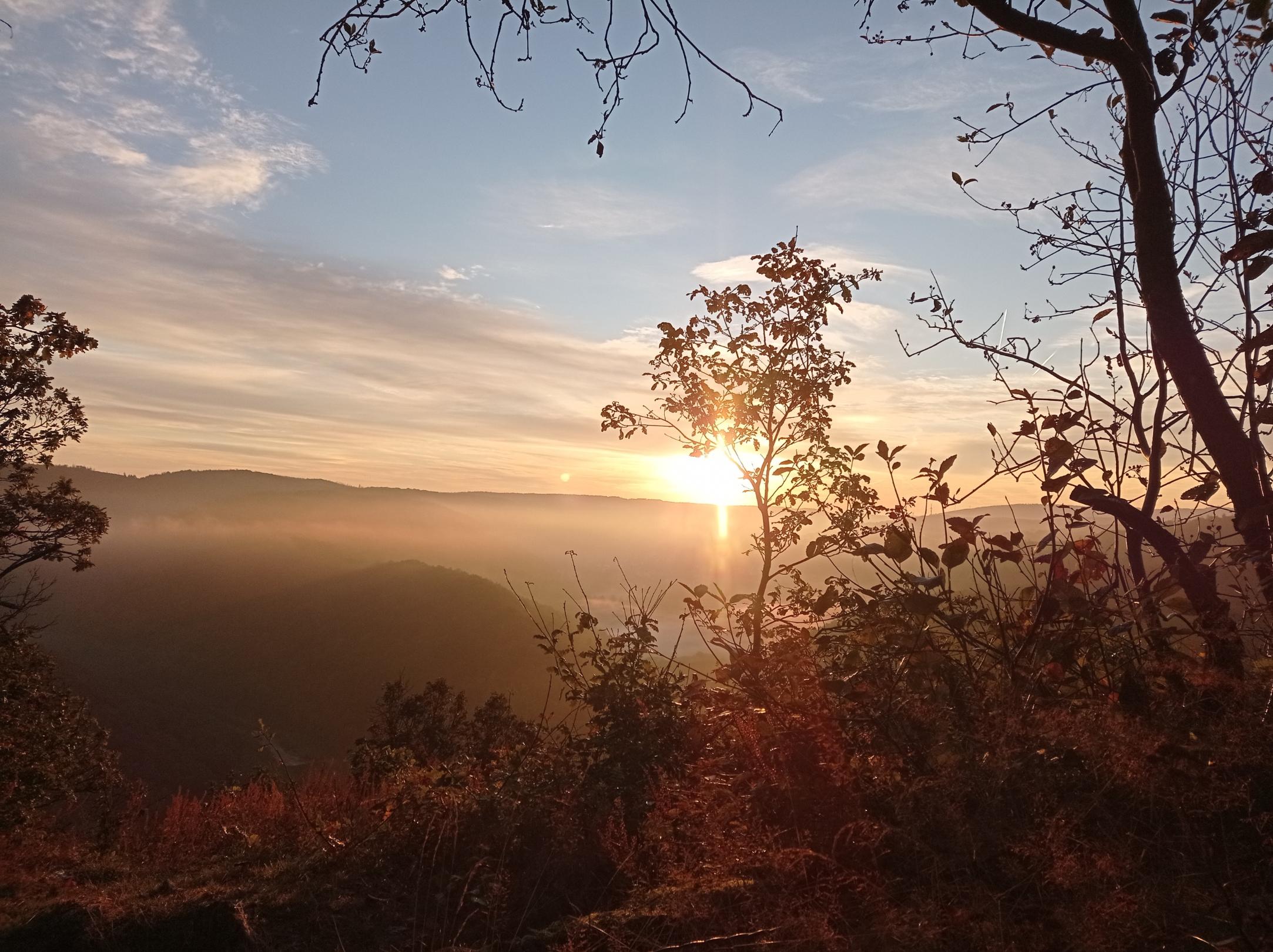 Sonne geht über dem Kermeter auf